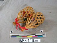 藏品(竹編木雕牽路雞籠)的圖片